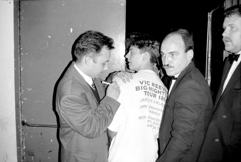 Bob Mortimer Signing Autographs – Liverpool Poly 1991